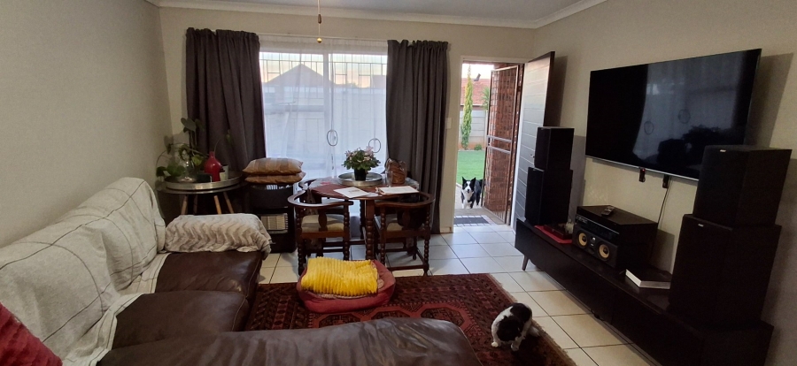 2 Bedroom Property for Sale in Fleurdal Free State